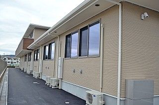 清潔な外壁の居室外観