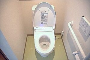 安全な設計のバリアフリートイレ