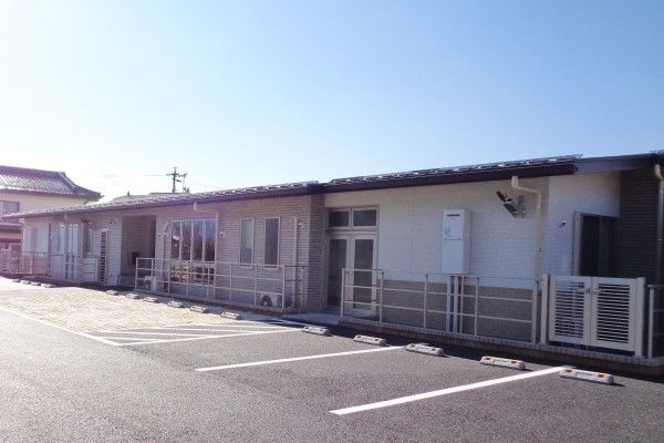 バリアフリー設計の建物