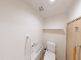 バリアフリー設計のトイレスペース