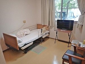 明るく清潔な居室
