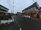 静かな住宅街の通り
