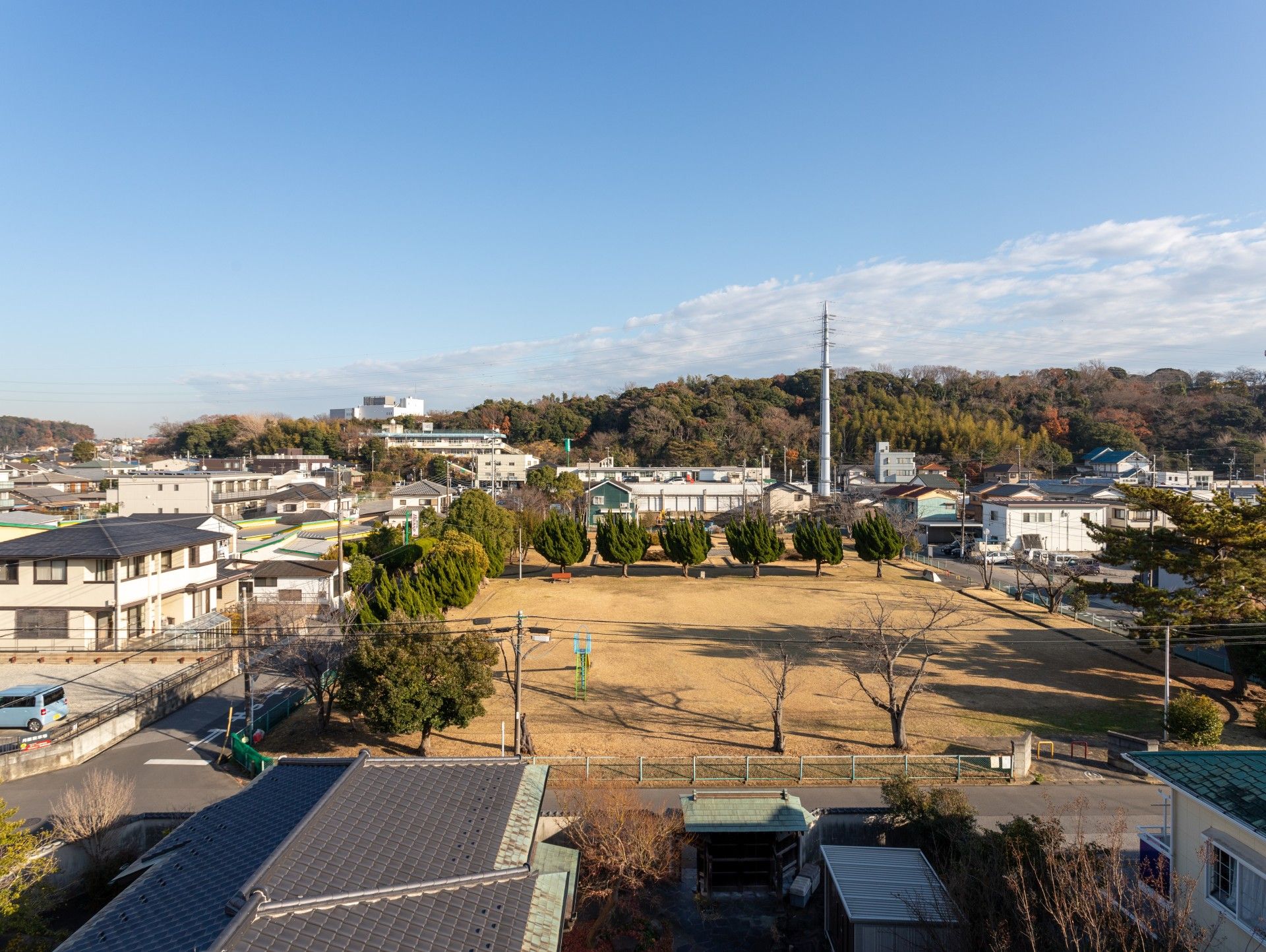 広がる緑と住宅街の風景