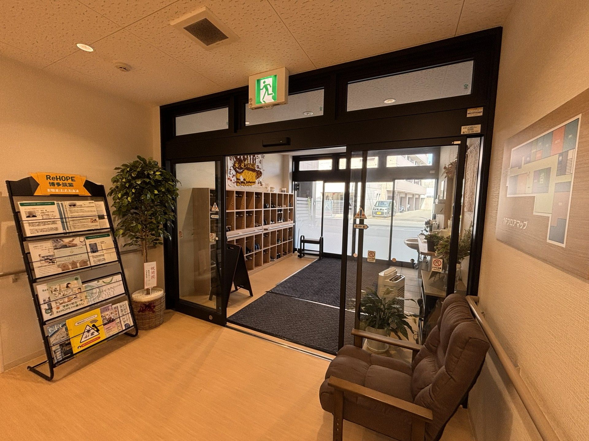 広いエントランス