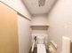 バリアフリー設計のトイレ空間