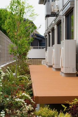 ウッドデッキスペース