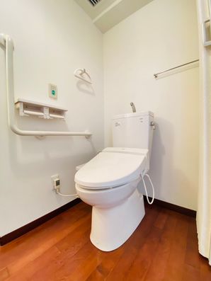 トイレ（各住戸内標準設備）