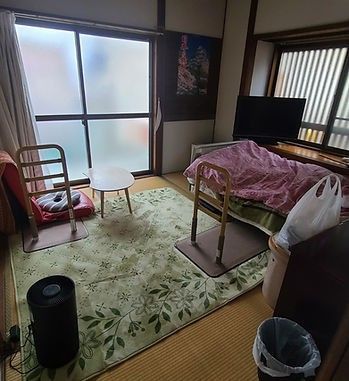 和室の明るい居室