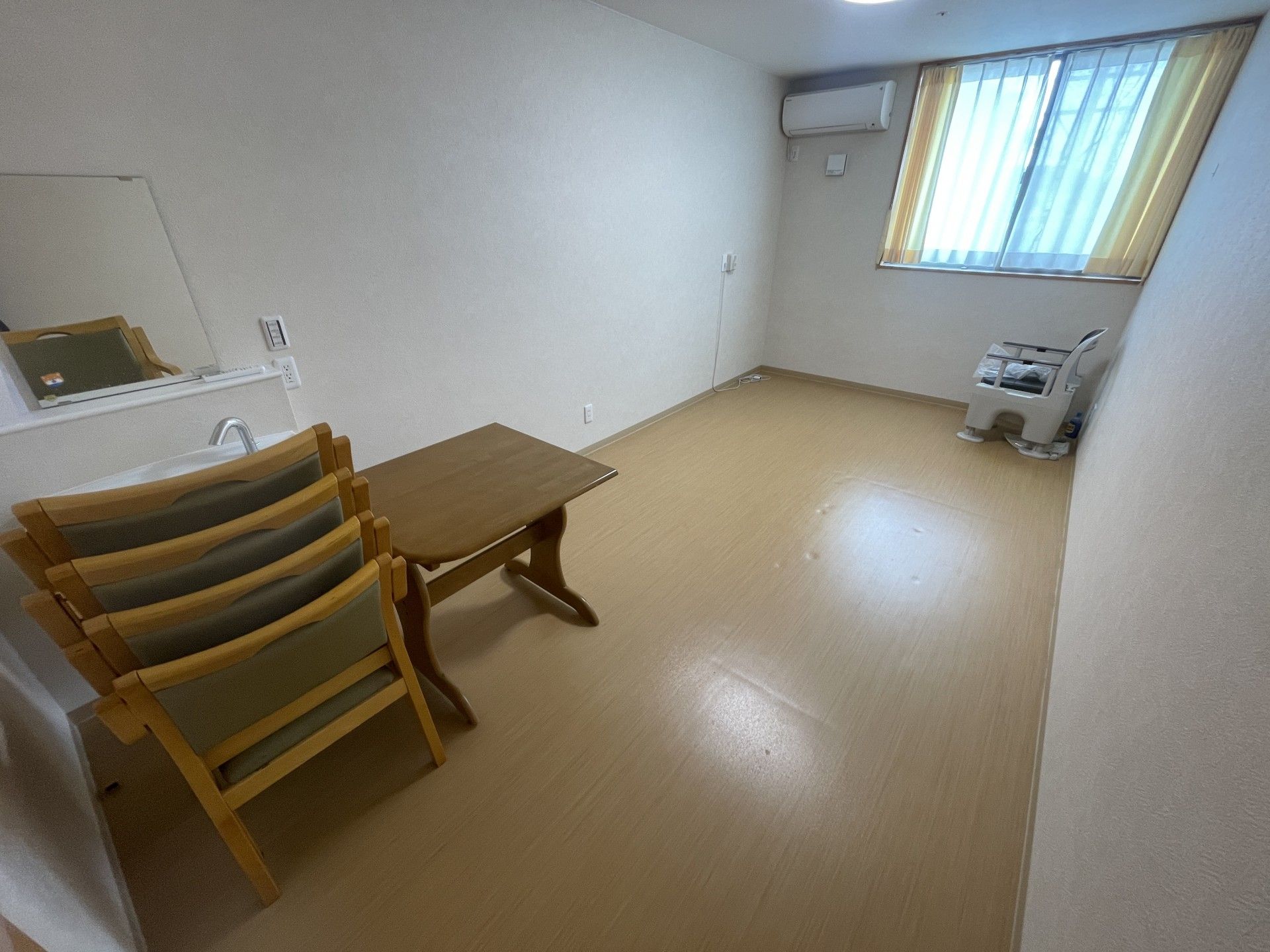 シンプルな個室