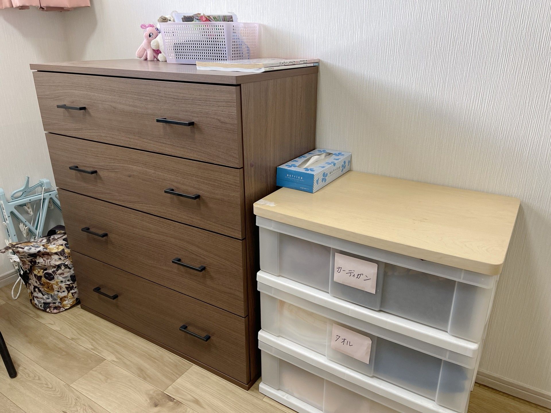 整理整頓された居室の家具