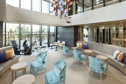 1F エントランスラウンジ兼機能訓練室