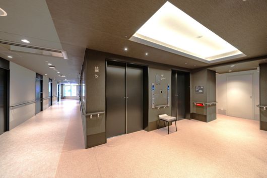 エレベーター２基