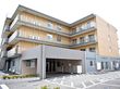 三階建ての建物外観