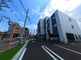新しい建物の外観