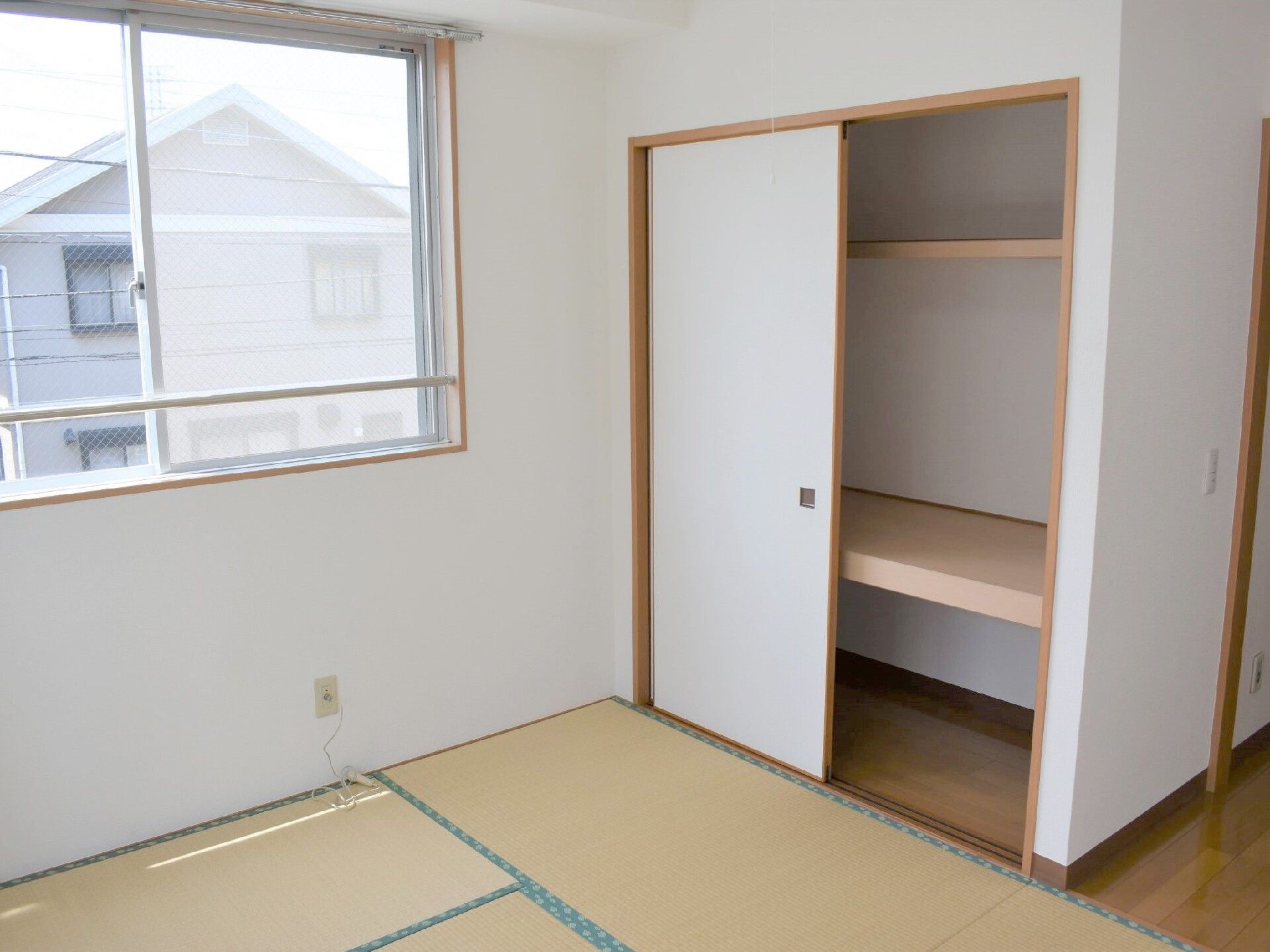清潔感ある居室の一角