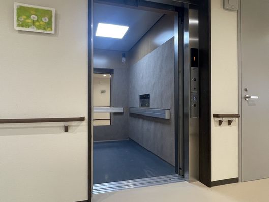 エレベーター