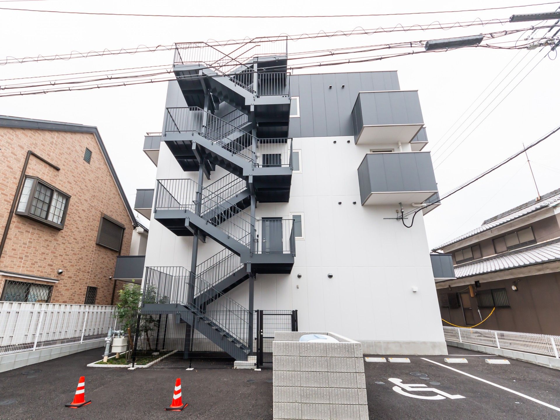 清潔感のある建物外観