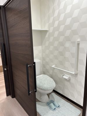 男性モデルルームトイレ