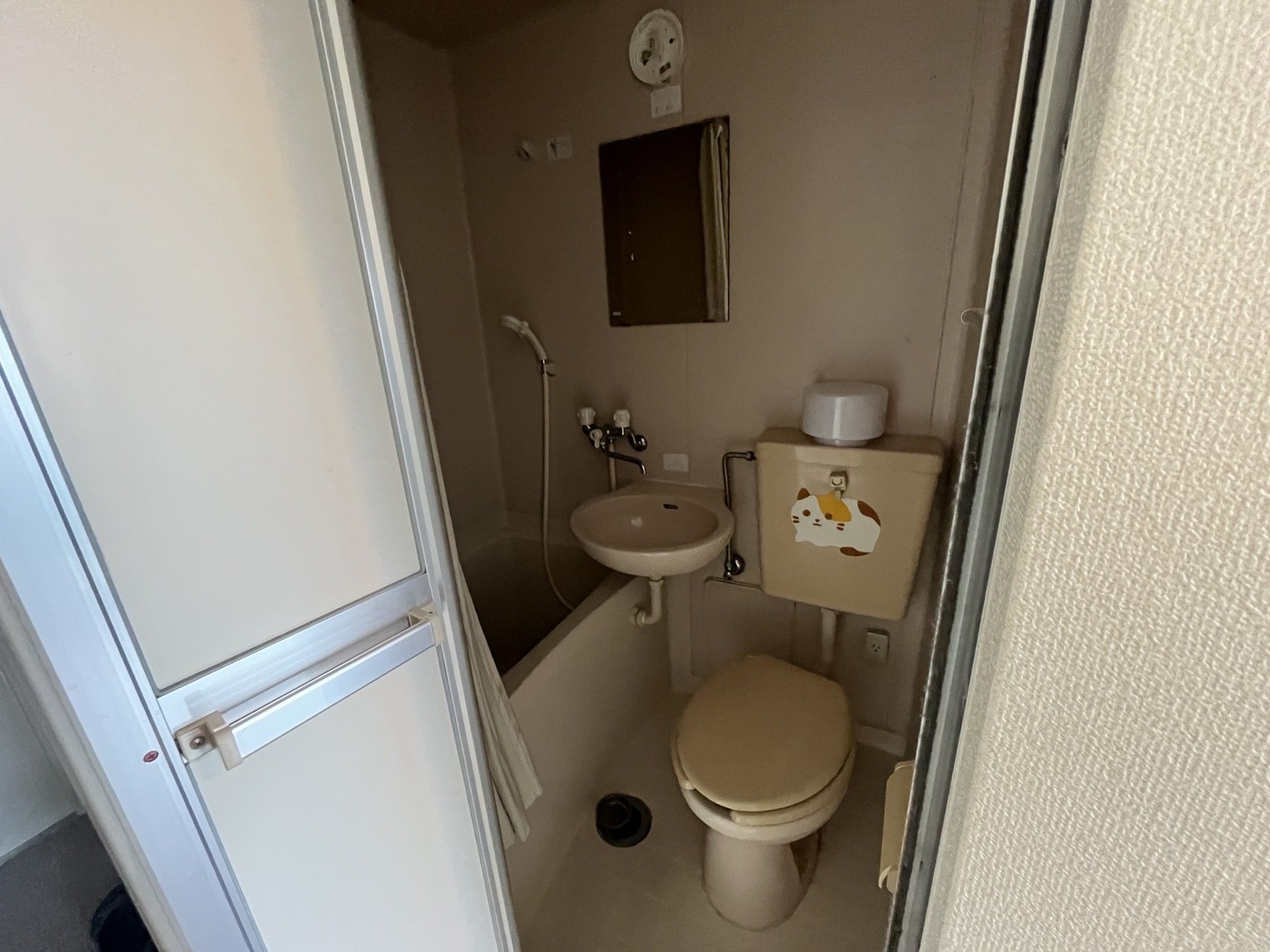 手すり付きトイレ空間