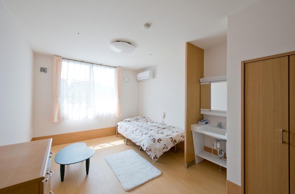 日差しが差し込む居室