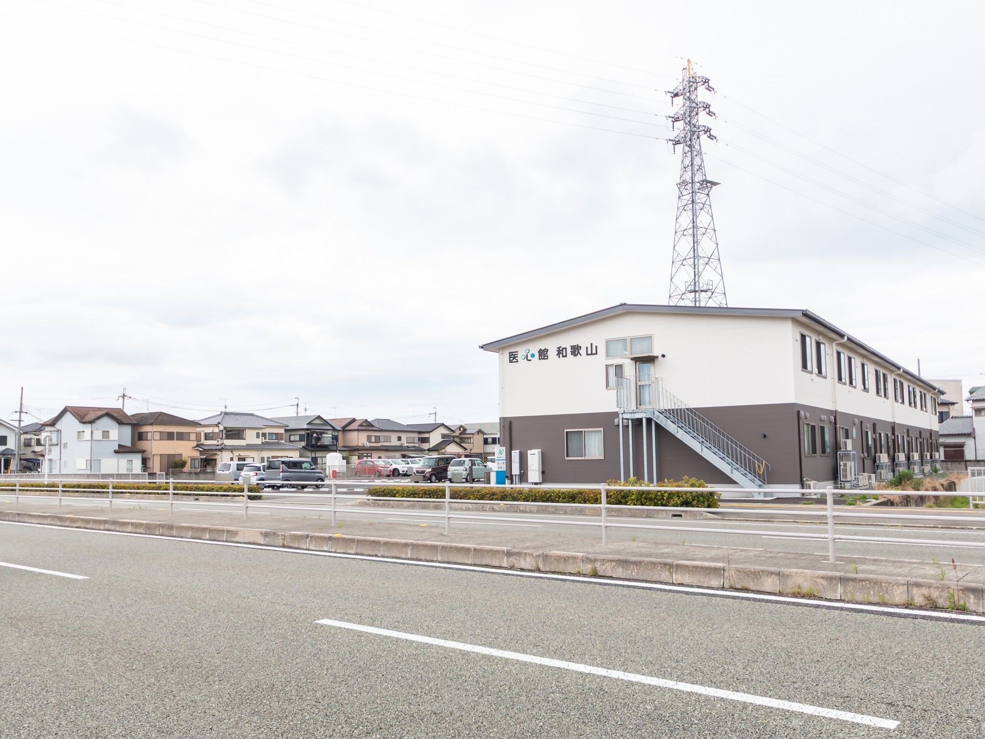 建物外観と周辺の様子