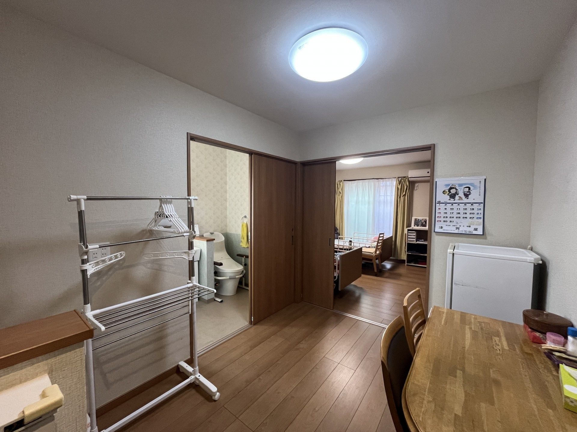 居室とトイレの間の廊下