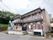 多世帯住宅風の建物外観