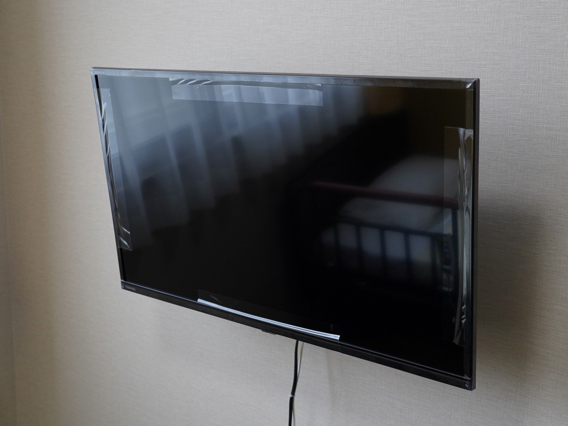 壁掛けテレビのある部屋