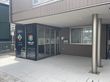 入口が広い施設正面