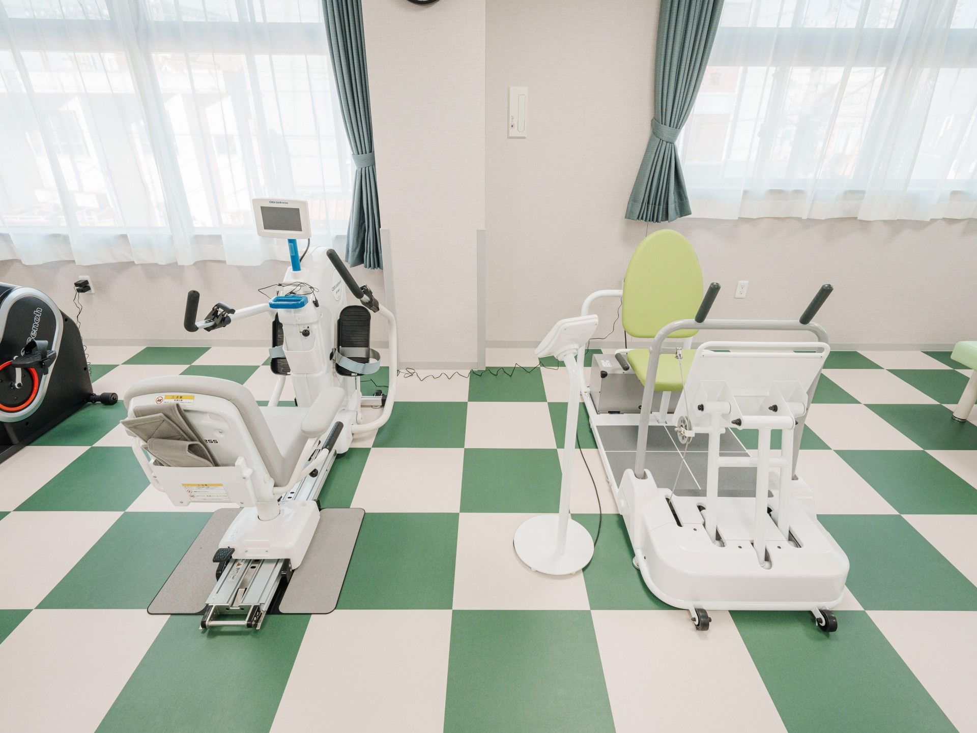 リハビリ機器のある部屋