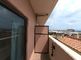 広々としたバルコニーの風景