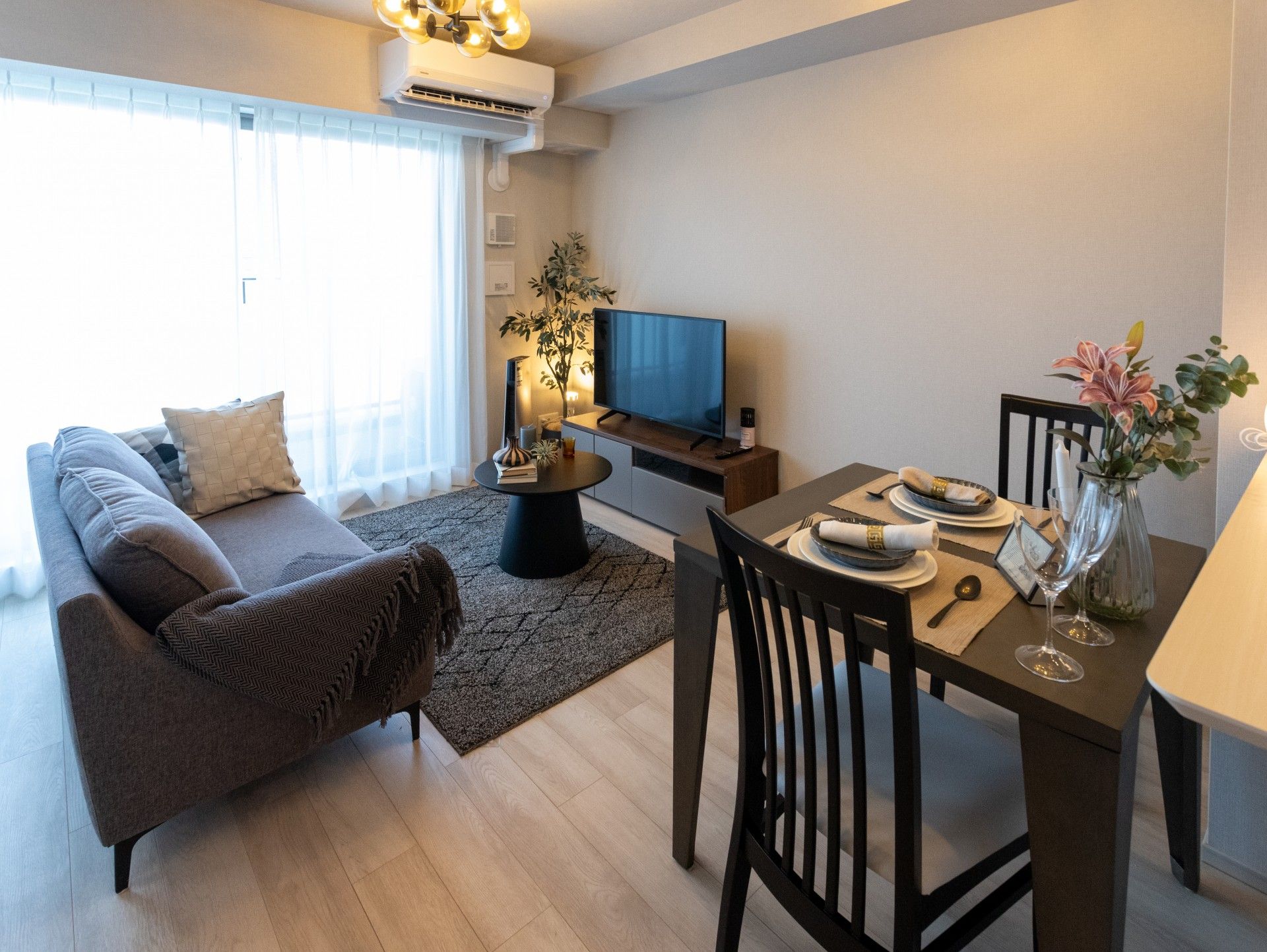 くつろぎのリビングルーム