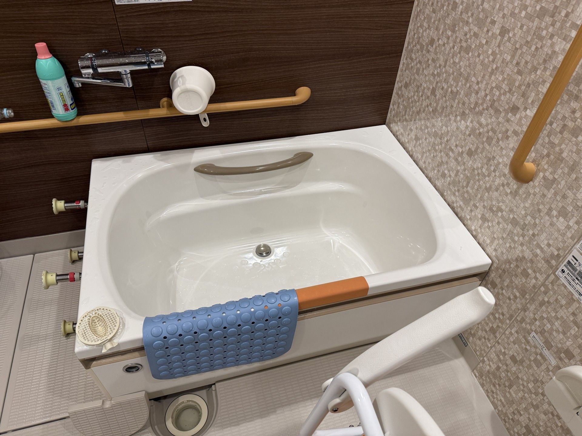 安全な浴槽設備