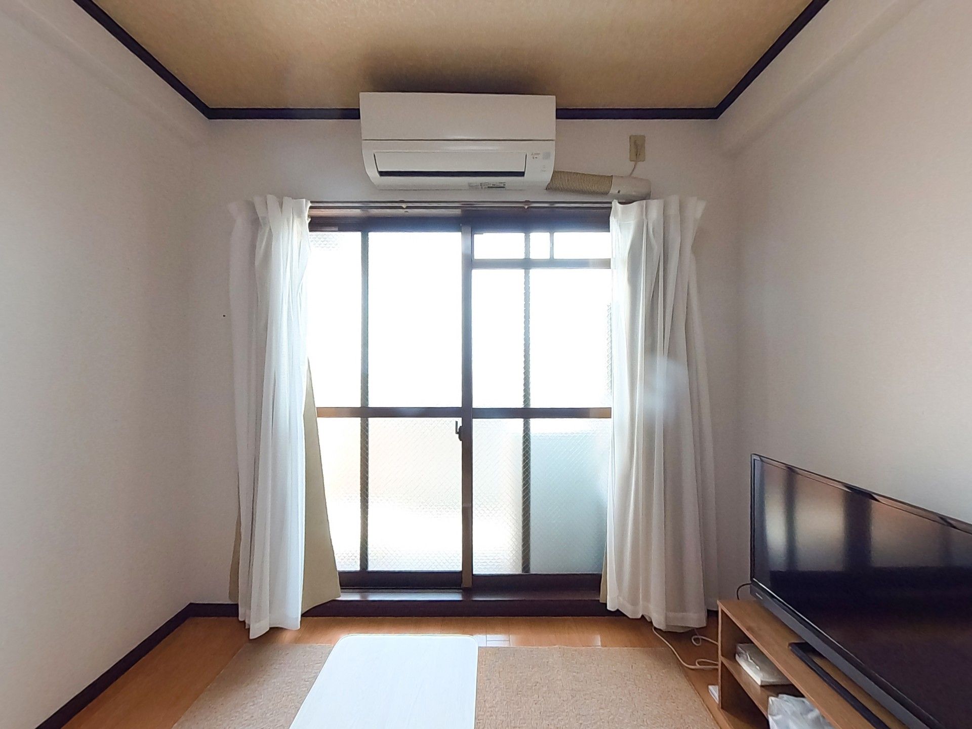 窓際のくつろぎ空間