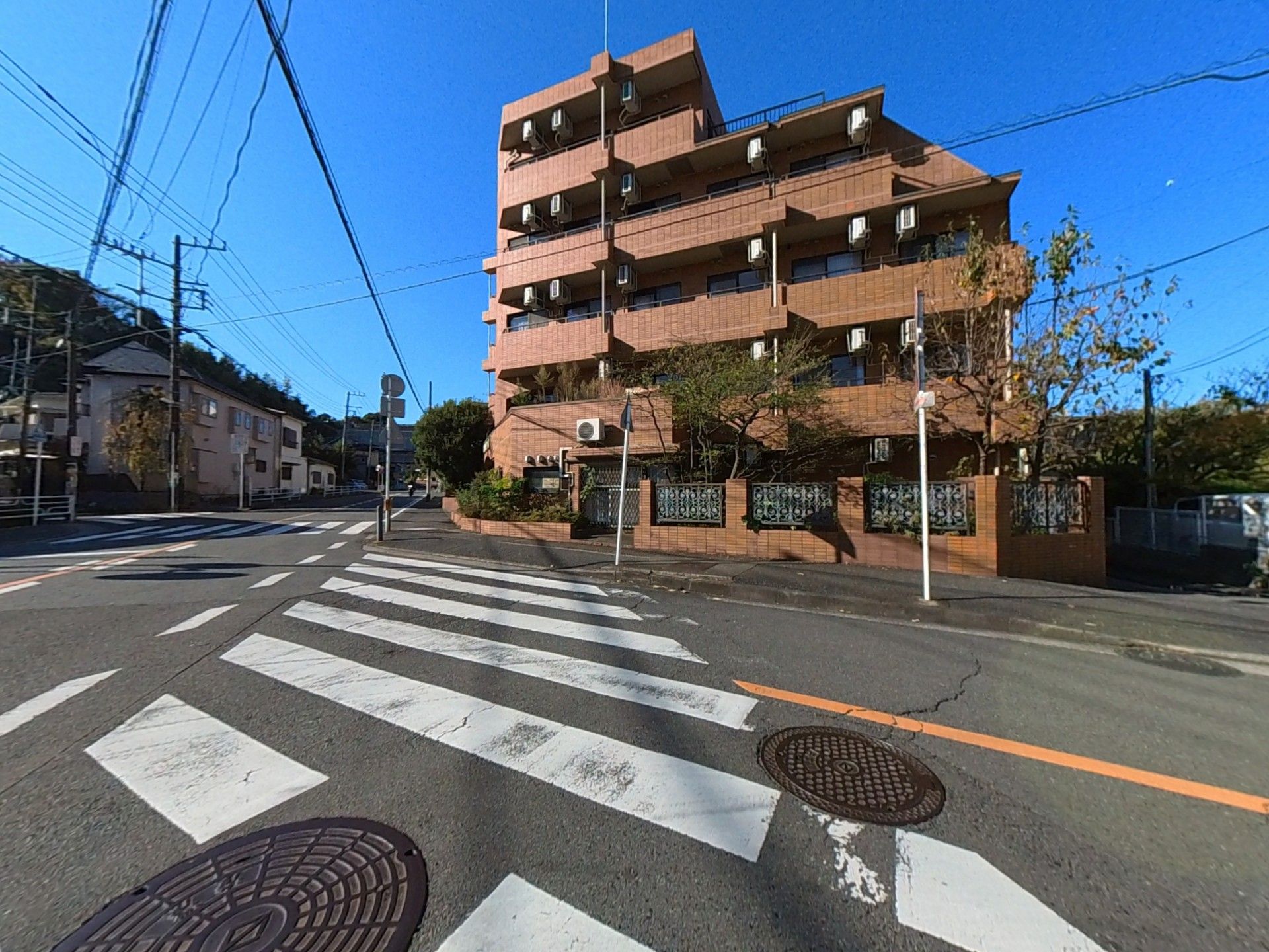 暖かみのある建物外観