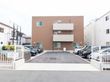 清潔感のある建物正面