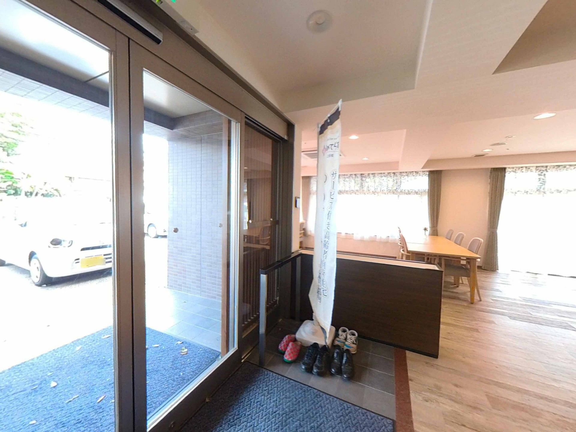 明るいエントランス