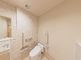 バリアフリー設計のトイレ空間