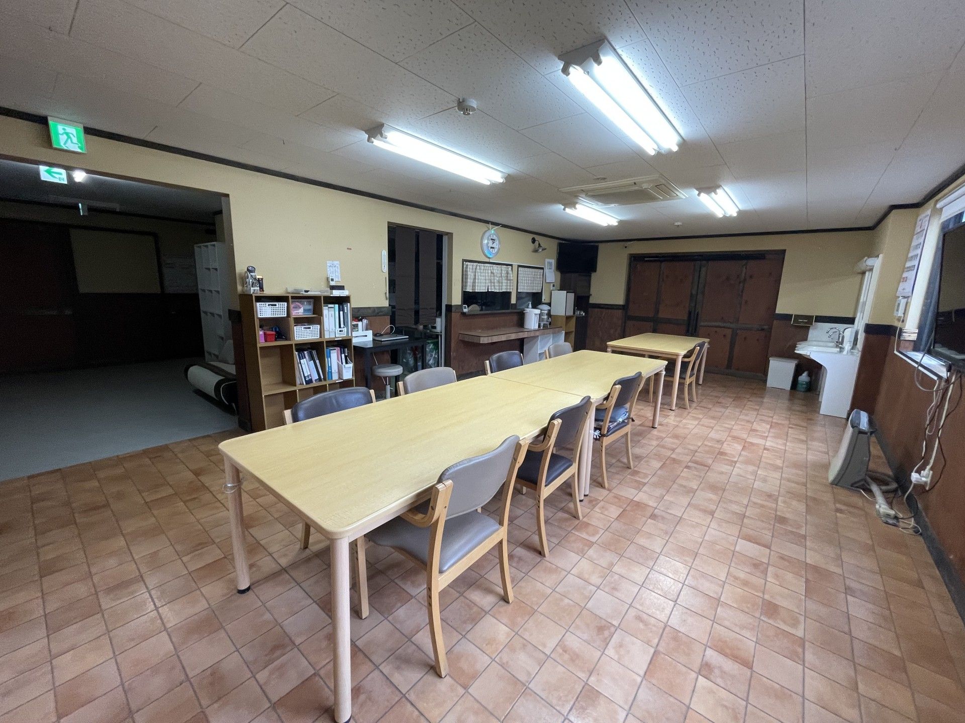 落ち着いた雰囲気の部屋
