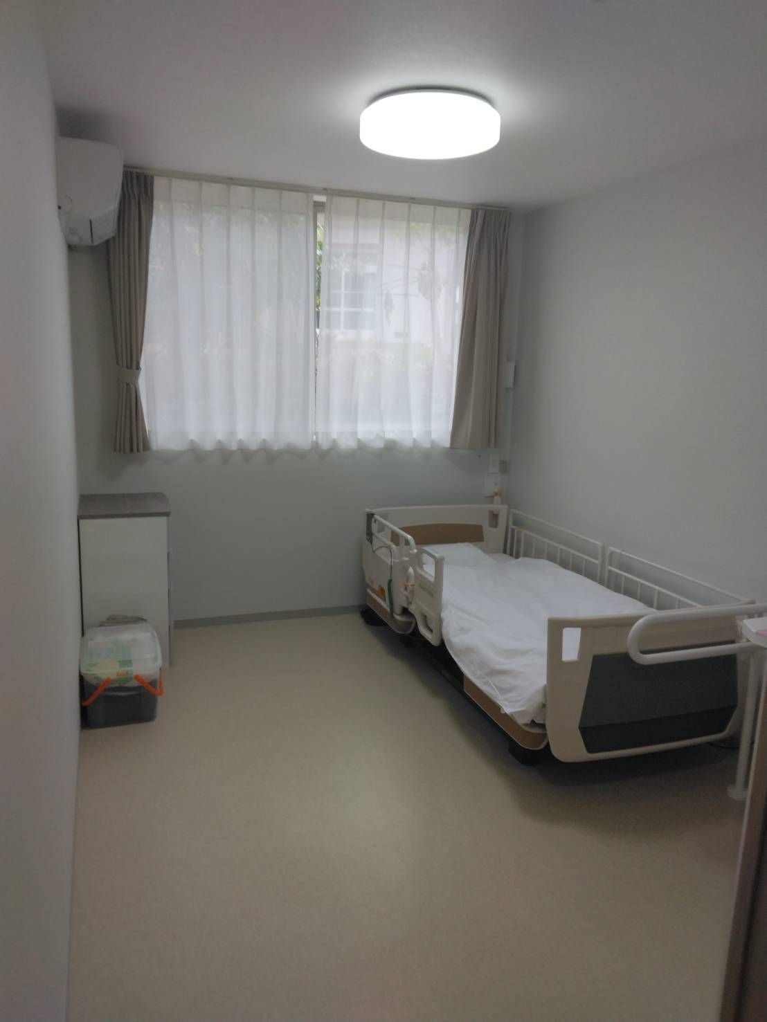 シンプルな個室