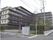 落ち着いた外観の建物