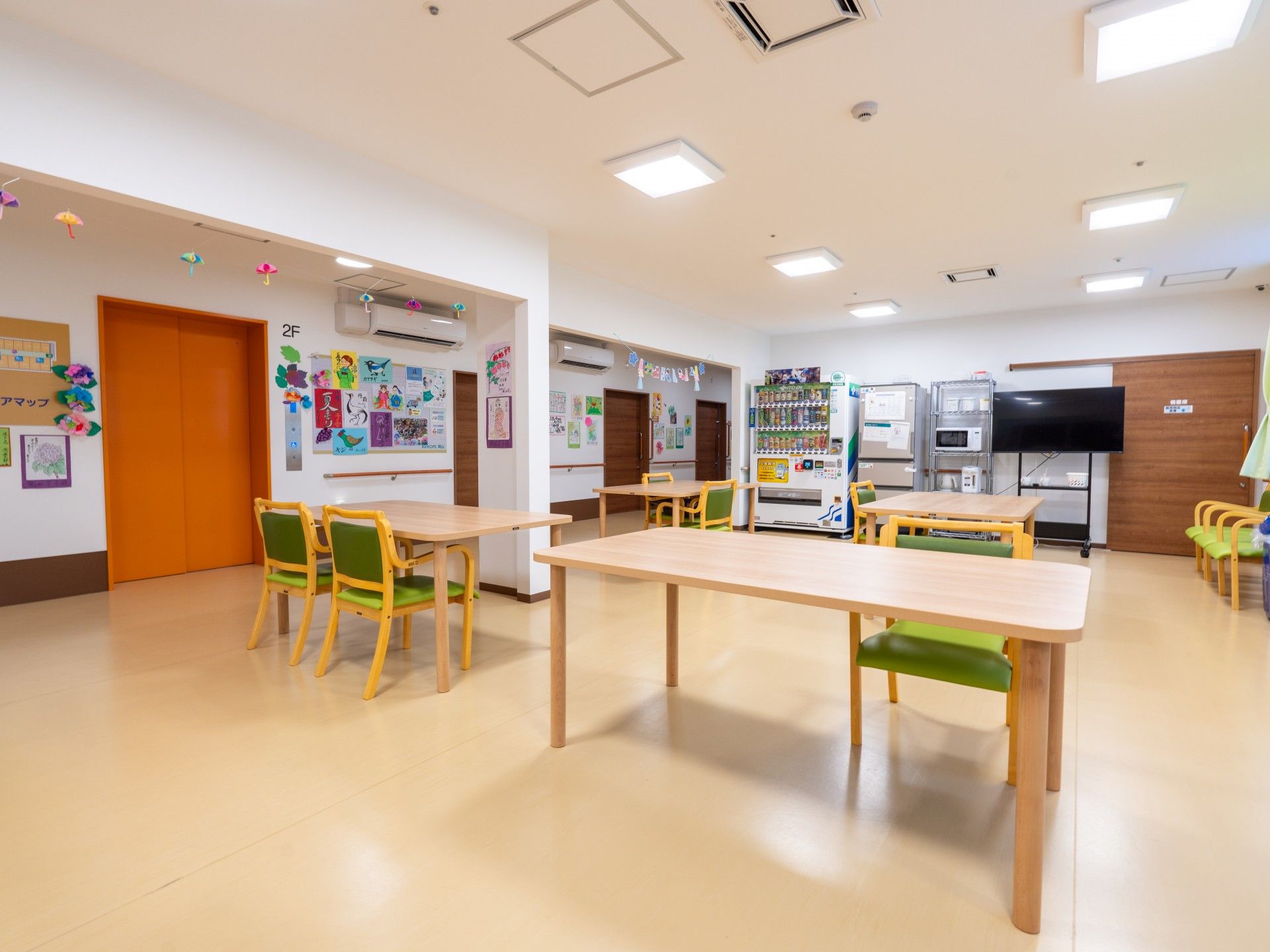 明るい共有スペース