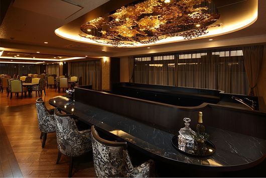 5F ダイニングルーム（バーコーナー）