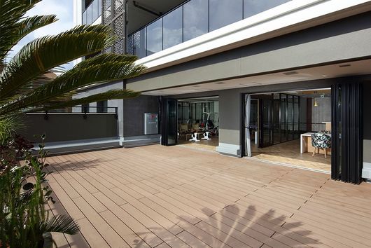 2F ヨガテラス（ウッドデッキテラス）