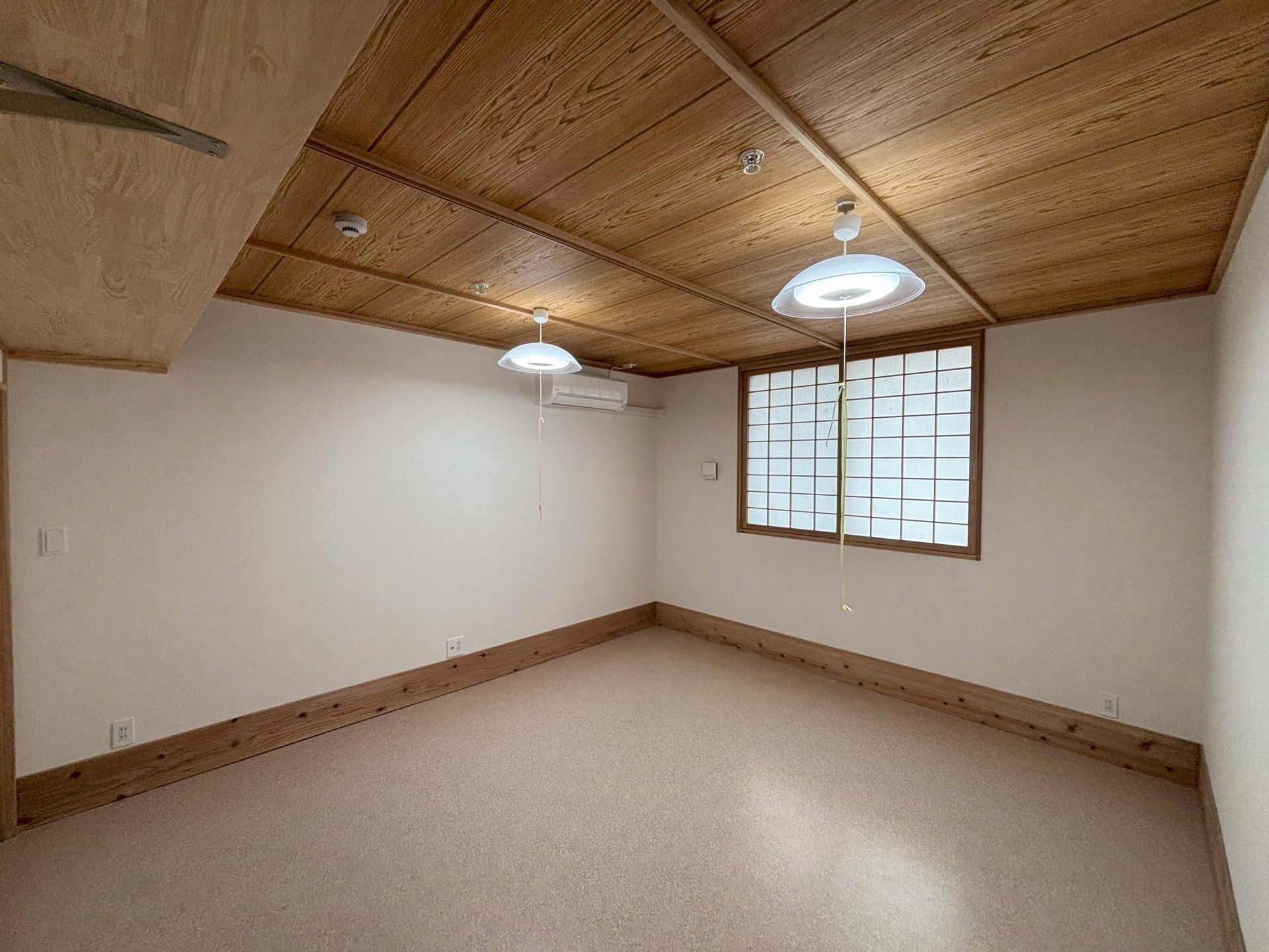 和風の落ち着いた部屋