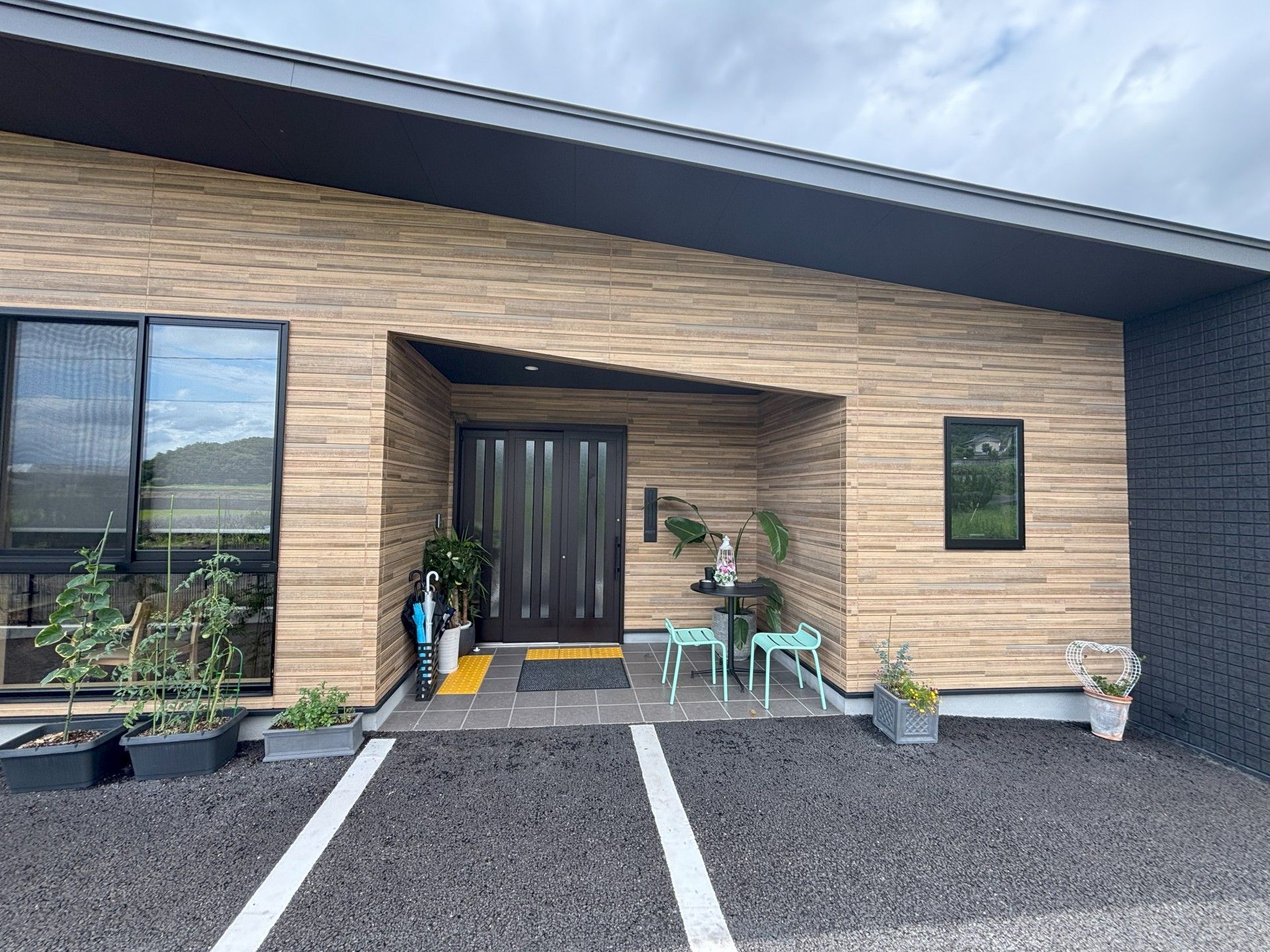 エントランスの外観