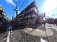 静かな住宅街の交差点