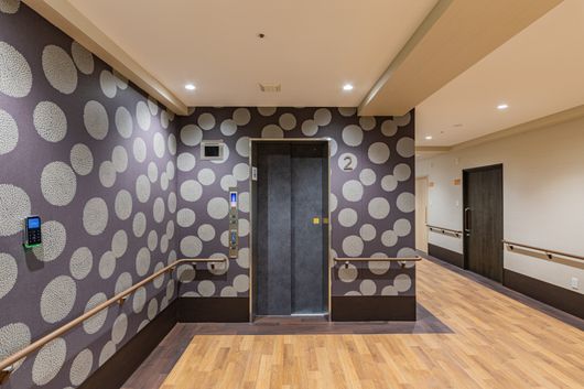 2階エレベーターホール