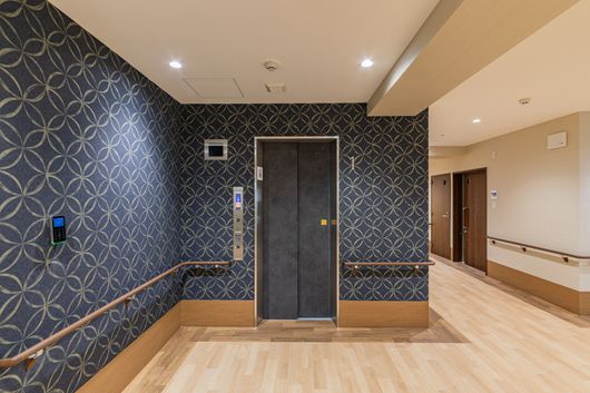 1階エレベーターホール