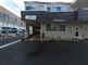 落ち着いた外観の建物